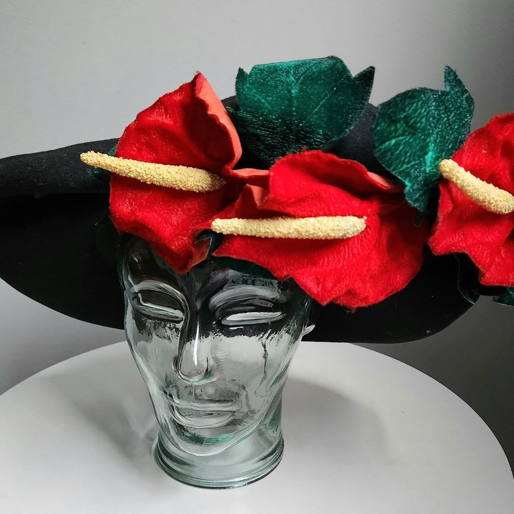 Vintage 1960s Mr John Moderne Black Felt Hat with Large Red Fabric Flowers